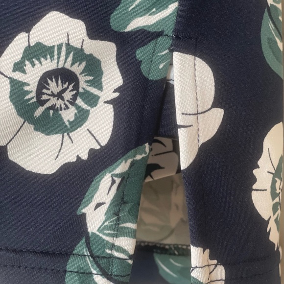 Golftini Night Moves Floral Print Golf Skort, Navy, Size “S” - Picture 10 of 12